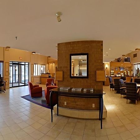 Holiday Inn Express Toronto East - Scarborough By Ihg Екстер'єр фото