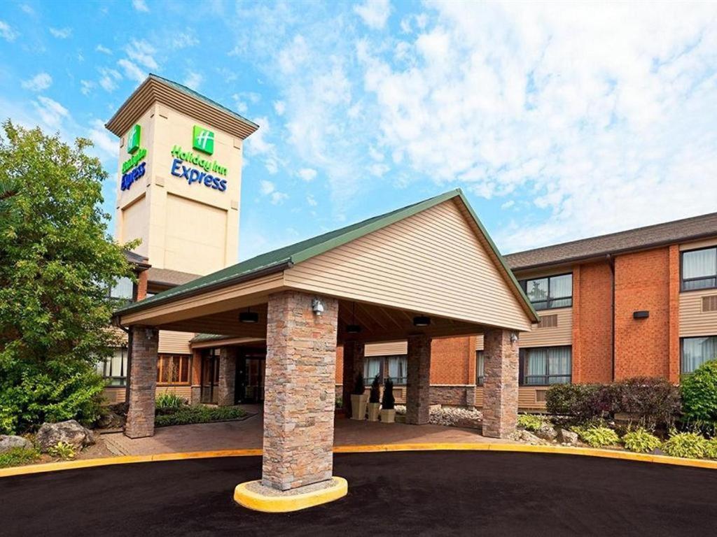 Holiday Inn Express Toronto East - Scarborough By Ihg Екстер'єр фото