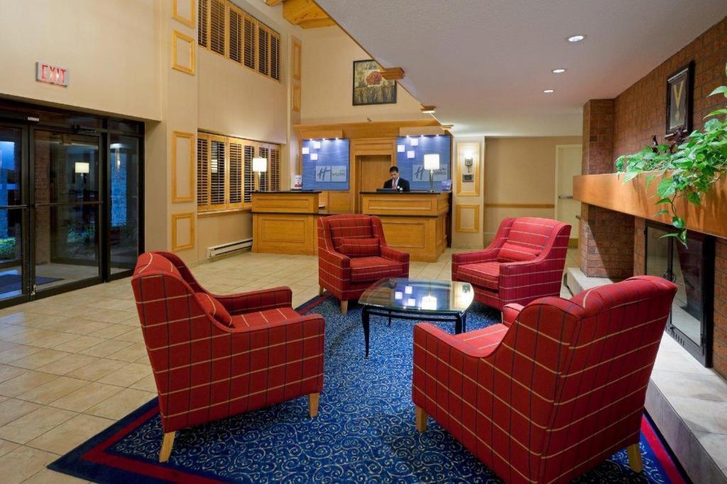 Holiday Inn Express Toronto East - Scarborough By Ihg Екстер'єр фото
